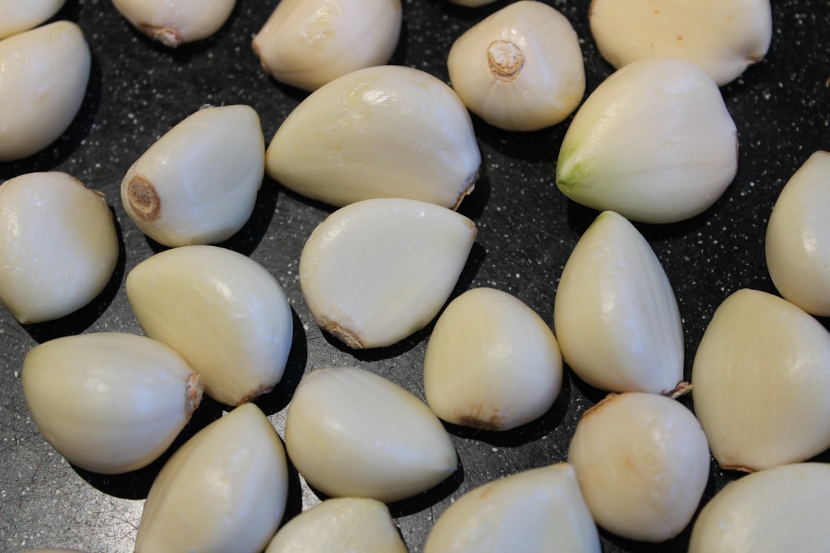 Aglio marinato in olio extravergine